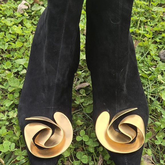 Zara Black Heeled Boots with Gold Detail - Picture 2 of 5